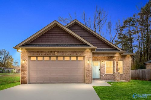 118 Madison Ave, New Hope, AL, 35760-9546 | Card Image