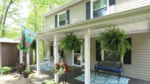 200 Cascade Dr, Vinton, VA, 24179-3817 | Card Image