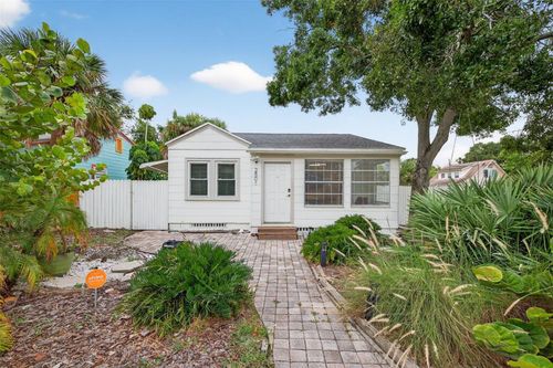 2501 Oakdale St S, ST PETERSBURG, FL, 33705-3263 | Card Image