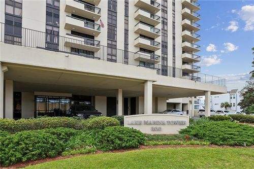 4a-300 Lake Marina Ave, New Orleans, LA, 70124-1677 | Card Image