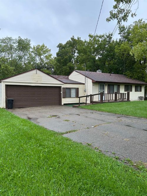 5302 Brobeck St, Flint, MI, 48532-4001 | Card Image