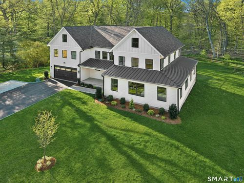 20 Marianne Rd, Darien, CT, 06820-2330 | Card Image