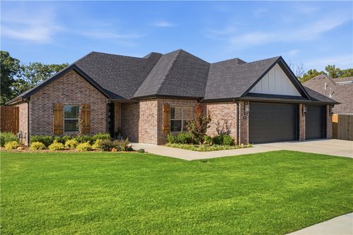894 Tucks Chapel Rd, Rogers, AR, 72756-9010 | Card Image