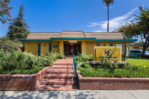 635 W Foothill, Monrovia, CA, 91016 | Card Image