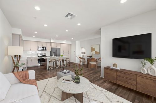420 Coyote Pass, Lake Forest, CA, 92610-3033 | Card Image
