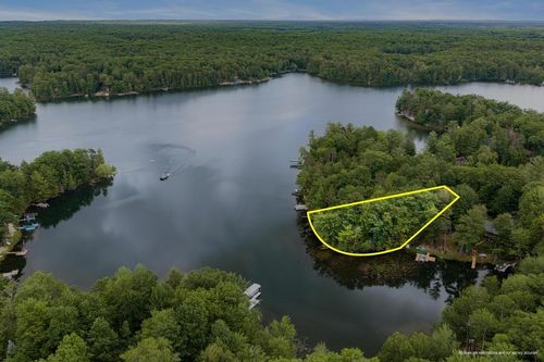 4323 Balsam Cir, Traverse City, MI, 49696-9481 | Card Image