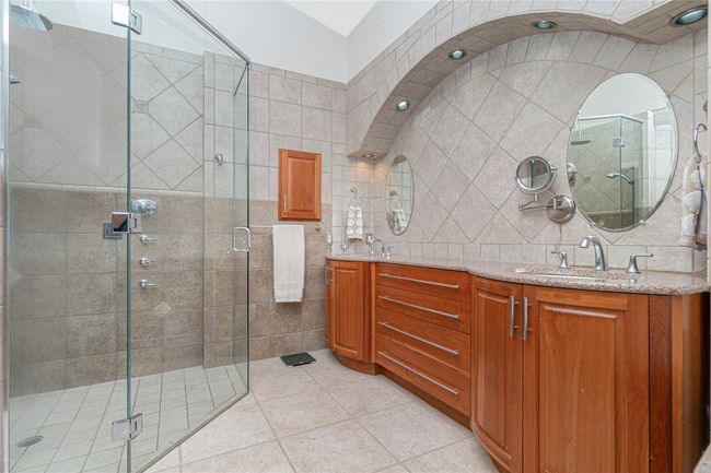 Walk-in shower with rain showerhead with body sprayers | Image 42