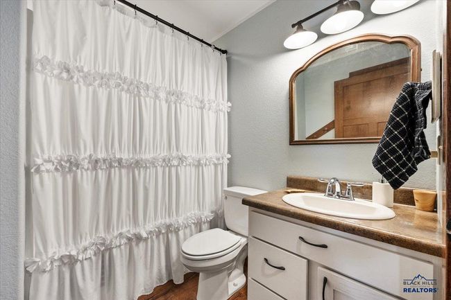 10226 Buena Vista Ln, House other with 6 bedrooms, 4 bathrooms and null parking in Belle Fourche SD | Image 17