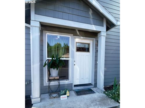b-611 Se 142nd Ave, Portland, OR, 97233-2223 | Card Image