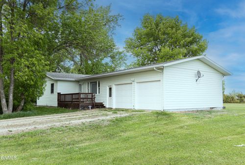 292 21st Ave Nw, Washburn, ND, 58577-9557 | Card Image