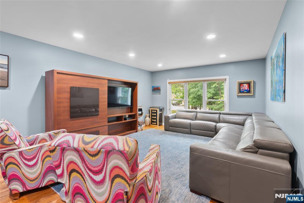 Residential in Teaneck 4