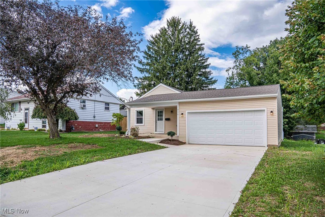 Parkview Cir, Ashland, OH 44805