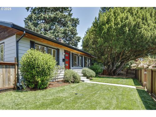 4429 Se Raymond St, Portland, OR, 97206-5083 | Card Image