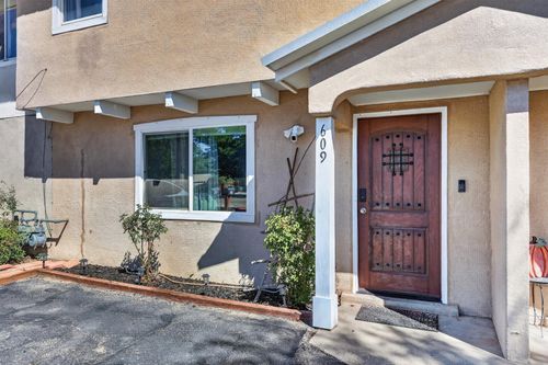 609 Grecian Ln Nw, Albuquerque, NM, 87107-5728 | Card Image
