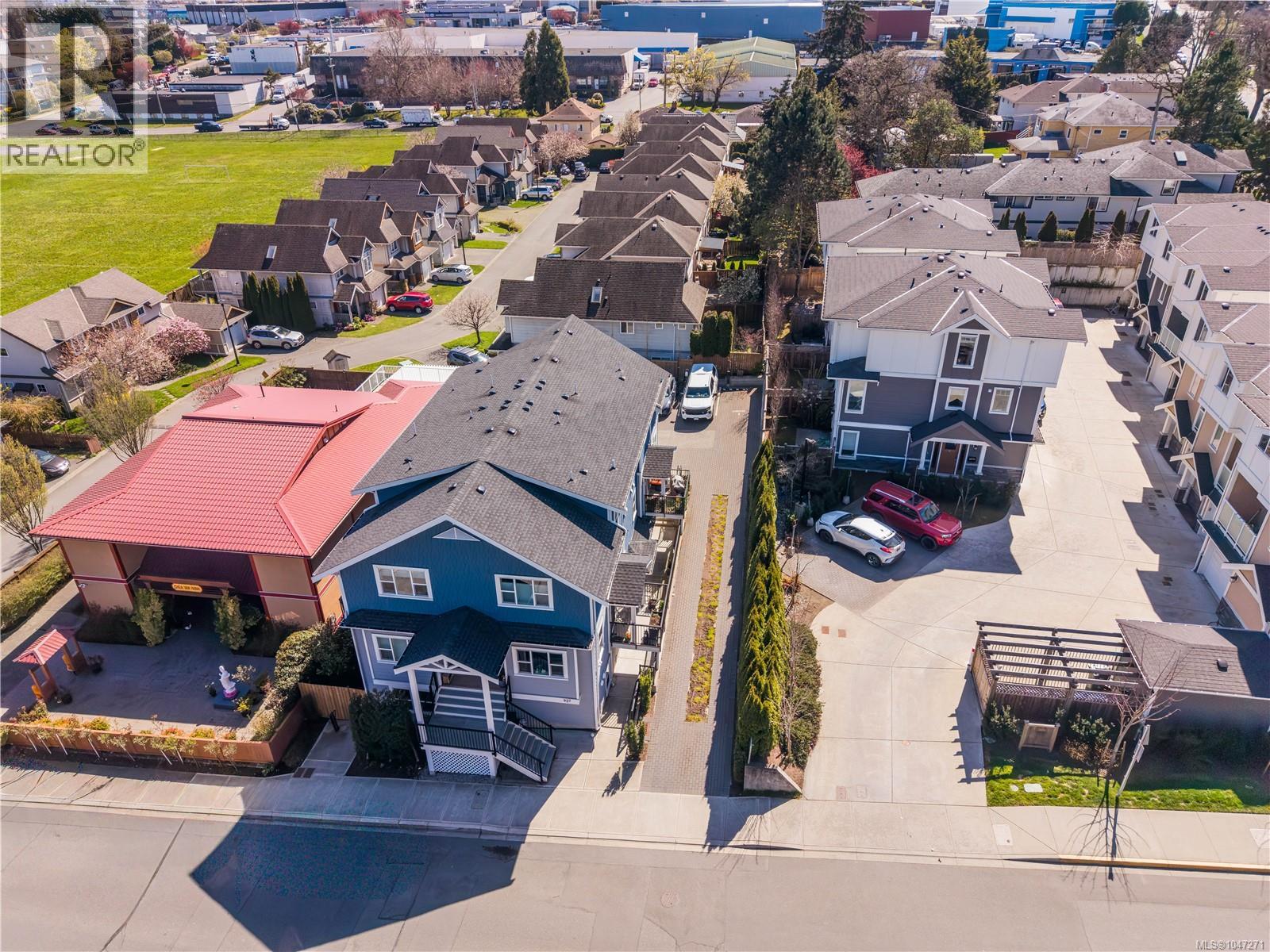 Residential in Esquimalt