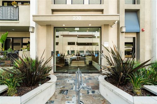 309-230 S Jackson St, Glendale, CA, 91205-1592 | Card Image