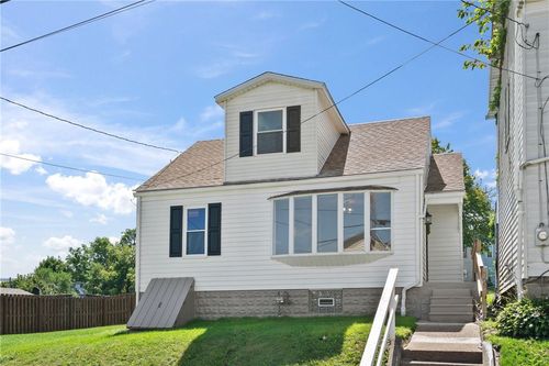 666 Ewing St, Washington, PA, 15301-5539 | Card Image