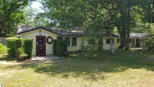 2275 J Maddy Pkwy, Interlochen, MI, 49643-9133 | Card Image
