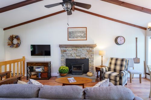 235 Chestnut Dr, Gilford, NH, 03249-7419 | Card Image