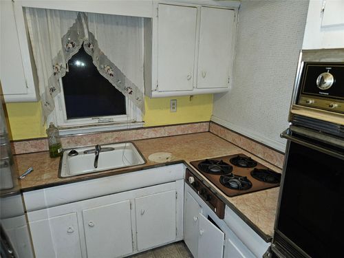 63 N Fulton Ave, Mount Vernon, NY, 10550-1642 | Card Image