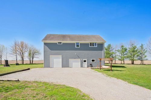 13032 S County Road 300 Road, Galveston, IN, 46932-9115 | Card Image