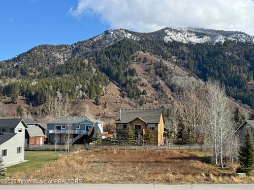 450 Greys River Loop, Alpine, WY, 83128 | Card Image