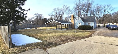 36107 N Green Bay Rd, WAUKEGAN, IL, 60087-4237 | Card Image
