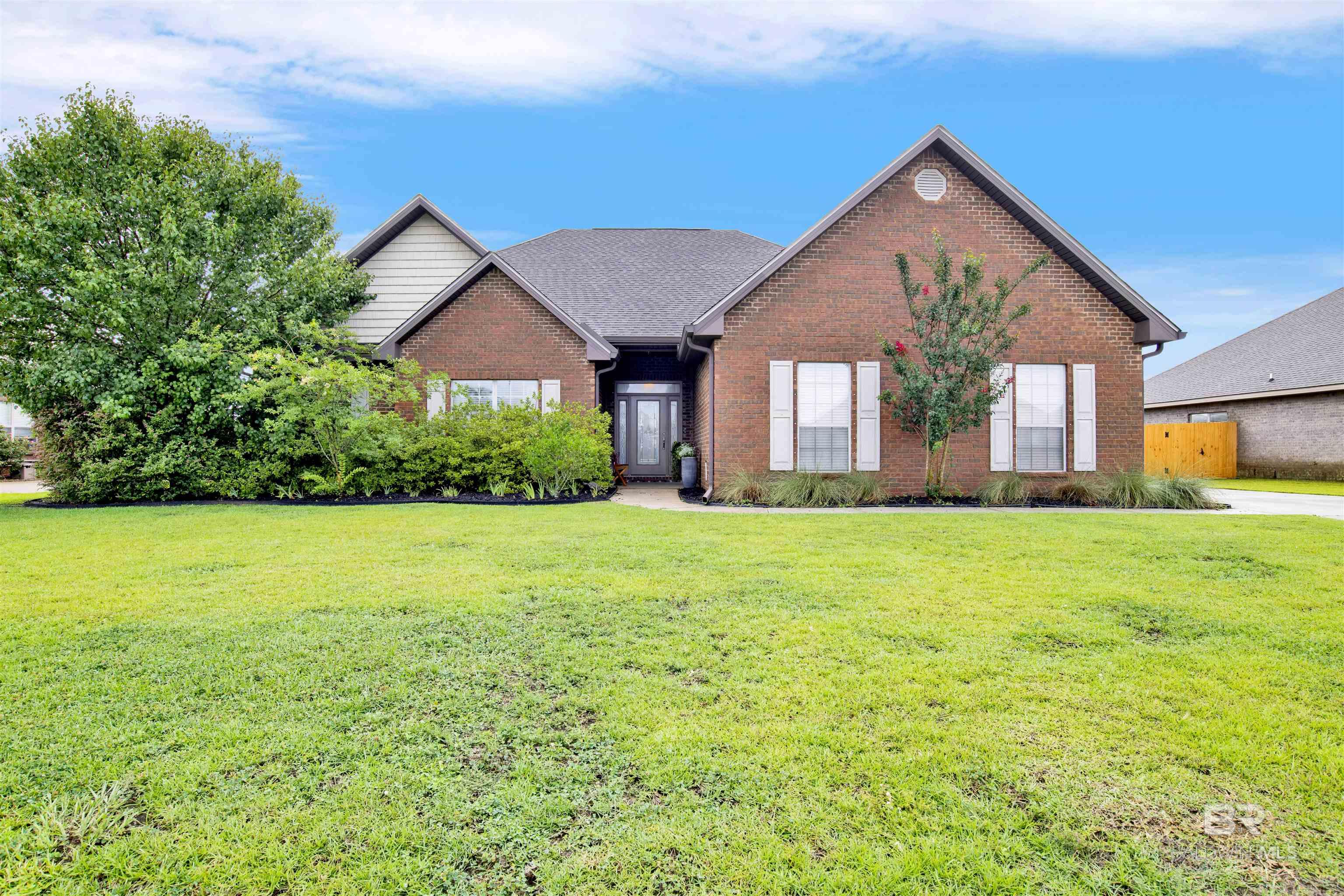 Dublin Dr, Daphne, AL 36526