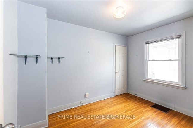 333 Vancouver St, House other with 2 bedrooms, 0 bathrooms and 3 parking in London ON | Image 20