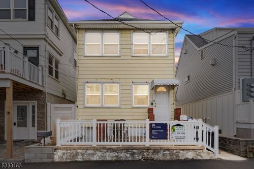 49 North Way, Sea Bright, NJ, 07760-2108 | Card Image