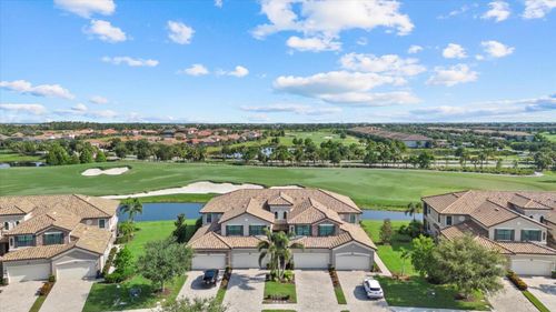 unit-102-5836 Wake Forest Run, Lakewood Ranch, FL, 34211-2686 | Card Image