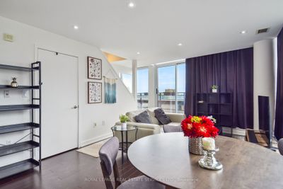 832 - 8 Telegram Mews, Condo with 3 bedrooms, 3 bathrooms and 1 parking in Toronto ON | Image 3