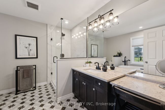 8924 Morris St, House other with 3 bedrooms, 3 bathrooms and 6 parking in Iona Station ON | Image 4