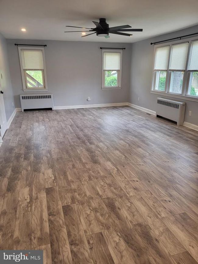 A - 201 Black Horse Pike, House other with 2 bedrooms, 1 bathrooms and null parking in GLENDORA NJ | Image 4