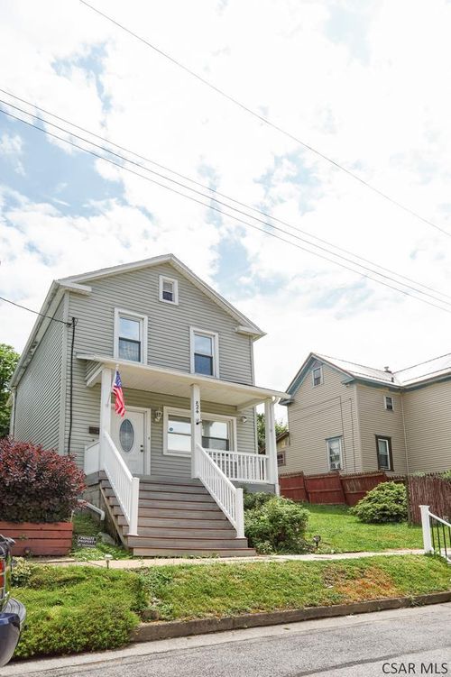 824 Central Ave, Johnstown, PA, 15902-2909 | Card Image