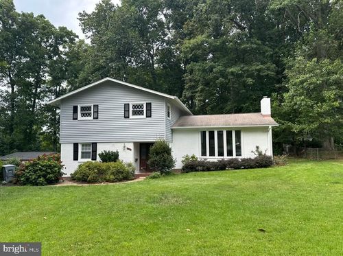 6810 Fern Ln, ANNANDALE, VA, 22003-1905 | Card Image
