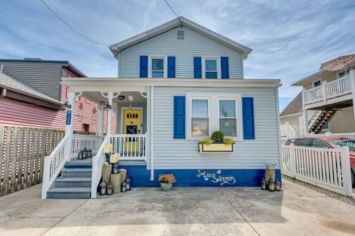 104 W Morning Glory Road, Wildwood Crest, NJ, 08260-1305 | Card Image