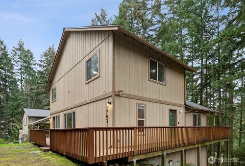 17631 Clear Lake Blvd Se, Yelm, WA, 98597-9008 | Card Image