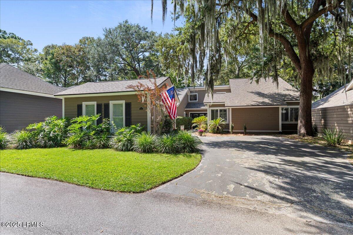 Residential in St. Helena Island