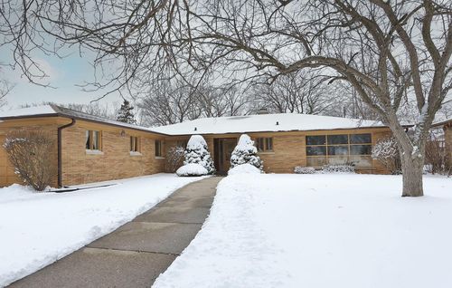 7810 5th Avenue, Kenosha, WI, 53143 | Card Image