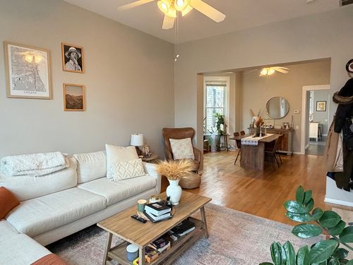 2-3016 N Clifton Avenue, Chicago, IL, 60657 | Card Image