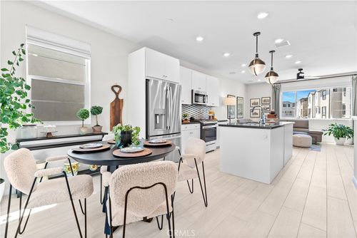 612 Prickly Pear Way, Rancho Mission Viejo, CA, 92694-1925 | Card Image