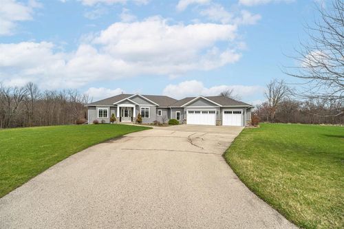 W3869 Garden Drive, EDEN, WI, 53019 | Card Image