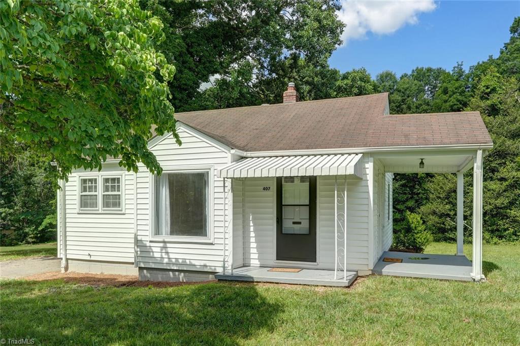 Lake St, Eden, NC 27288