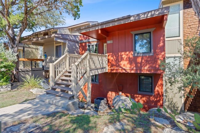 111 Comanche Pt, Townhouse with 3 bedrooms, 2 bathrooms and 2 parking in Point Venture TX | Image 25
