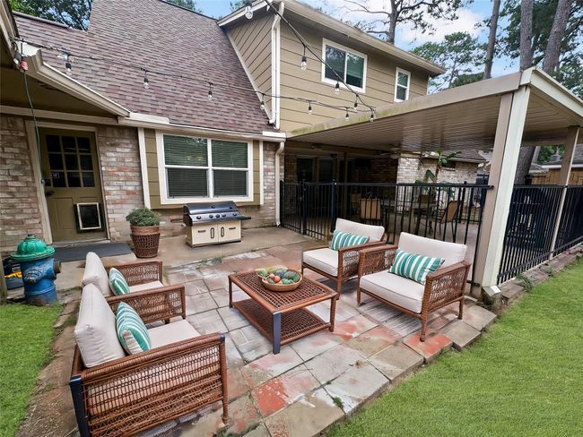 A generously sized yard that’s ready to become your go-to summer hangout! Whether you’re hosting a backyard BBQ, enjoying outdoor games with family and friends, or relaxing under the open sky, this spacious outdoor area offers endless possibilities.VIRTUALLY STAGED | Image 18