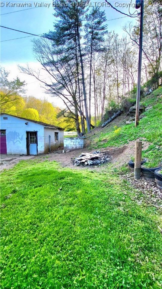 11241 Spencer Rd, House other with 3 bedrooms, 2 bathrooms and null parking in Le Roy WV | Image 5