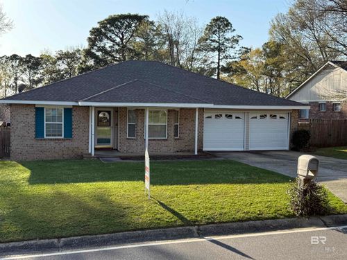119 Lake Forest Blvd, Daphne, AL, 36526-7517 | Card Image