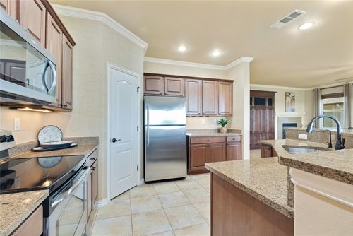 9201 Perimeter St, Denton, TX, 76207-6665 | Card Image