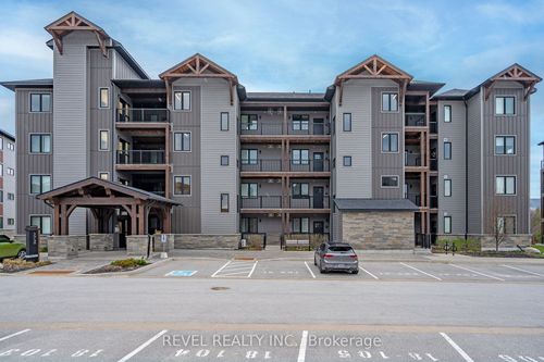 204-18 Beckwith Lane, Blue Mountains, ON, L9Y3B6 | Card Image